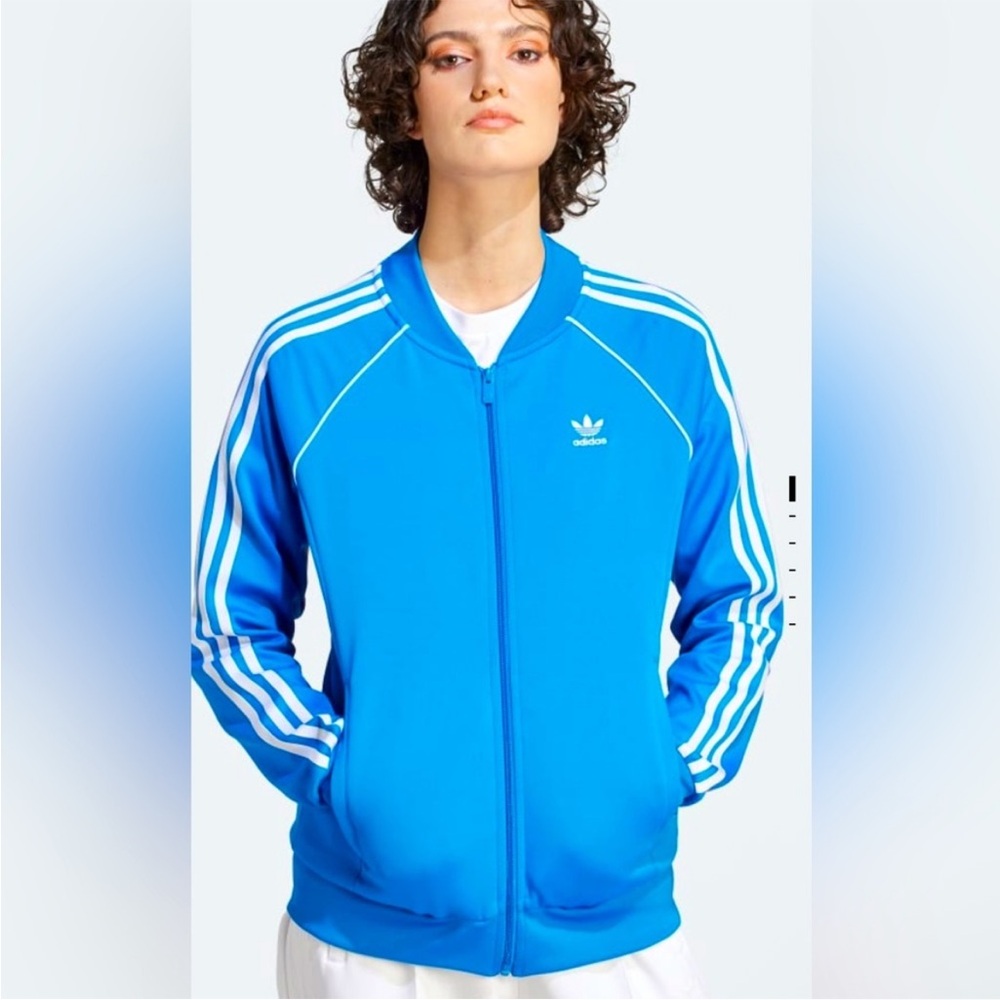 NWT ADIDAS ADICOLOR CLASSICS SST
TRACK JACKET ZIP UP in Blue Bird